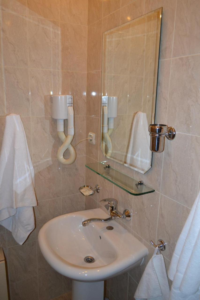 צ'יסינאו Apartments On Negruzzi 6/2 מראה חיצוני תמונה